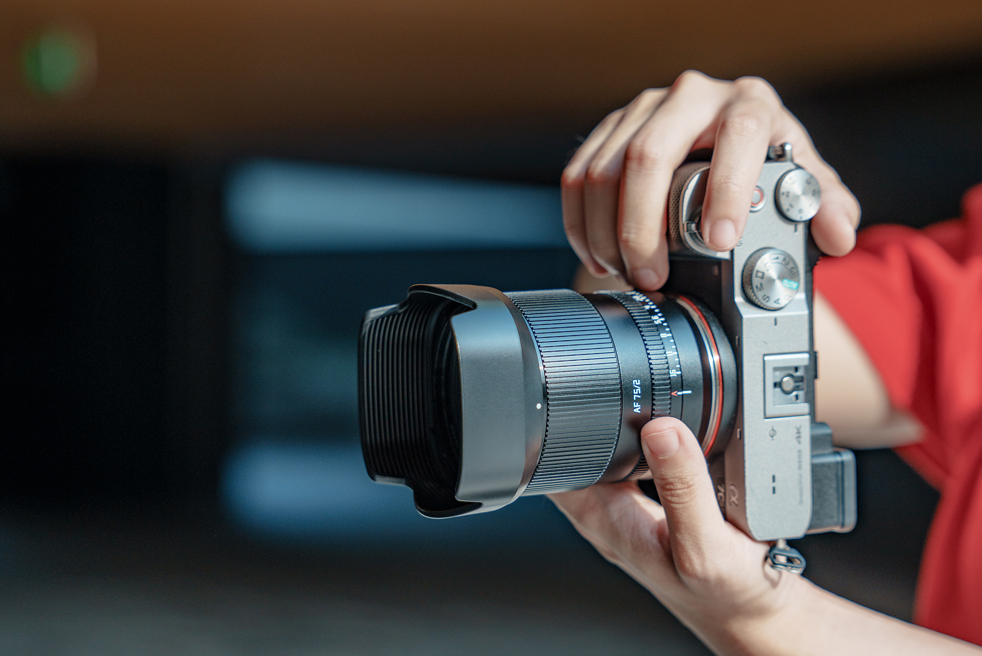 TTartisan 75mm F2 - Sông Hồng camera